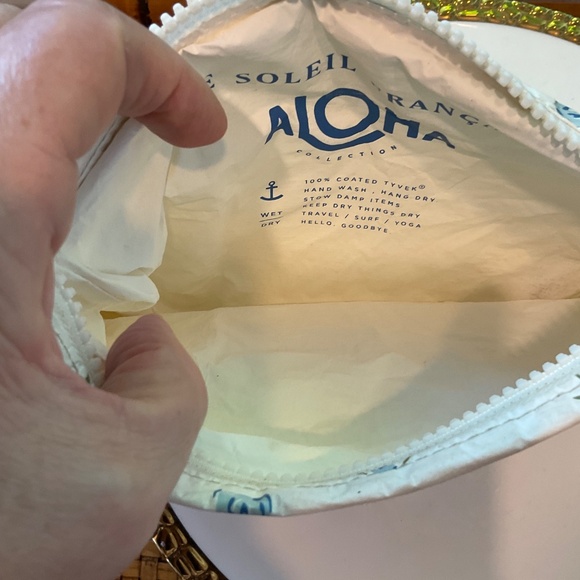 ALOHA COLLECTION Small White & Blue Pouch - Picture 4 of 5